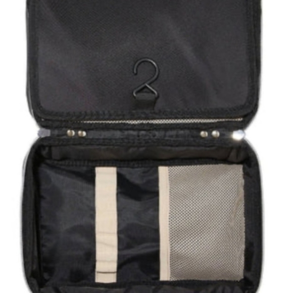 Nudestix hanging travel case - Picture 2 of 7